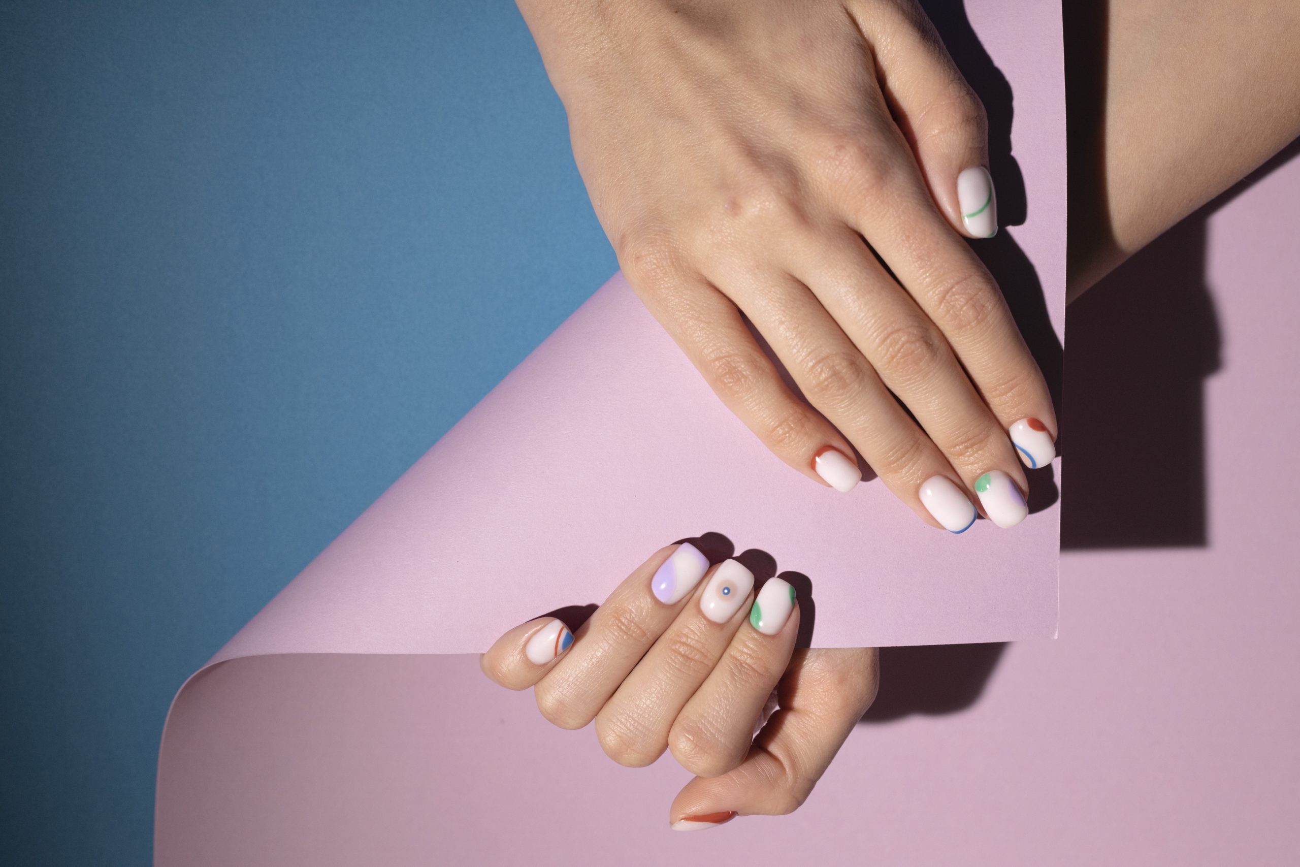 Gli strumenti essenziali per la nail art fai-da-te